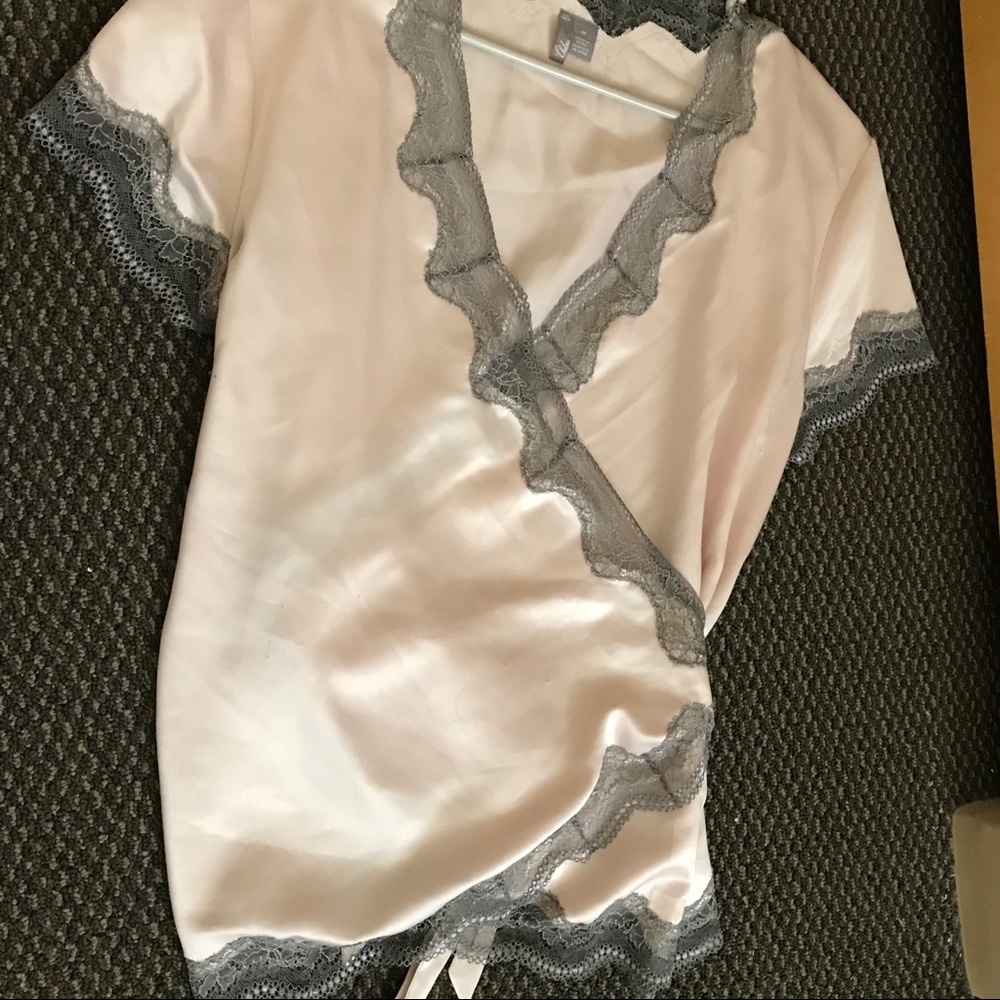 Wrap around top